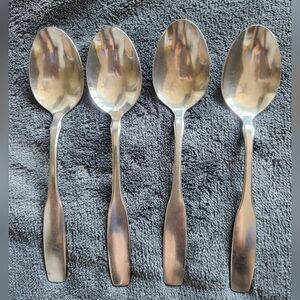 Oneida Paul Revere Set Of 4 Dinner Spoons